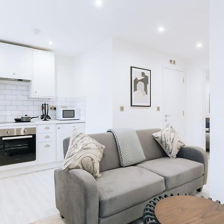 Modern 1 Bedroom Apartment In Central Ipswich Eksteriør billede