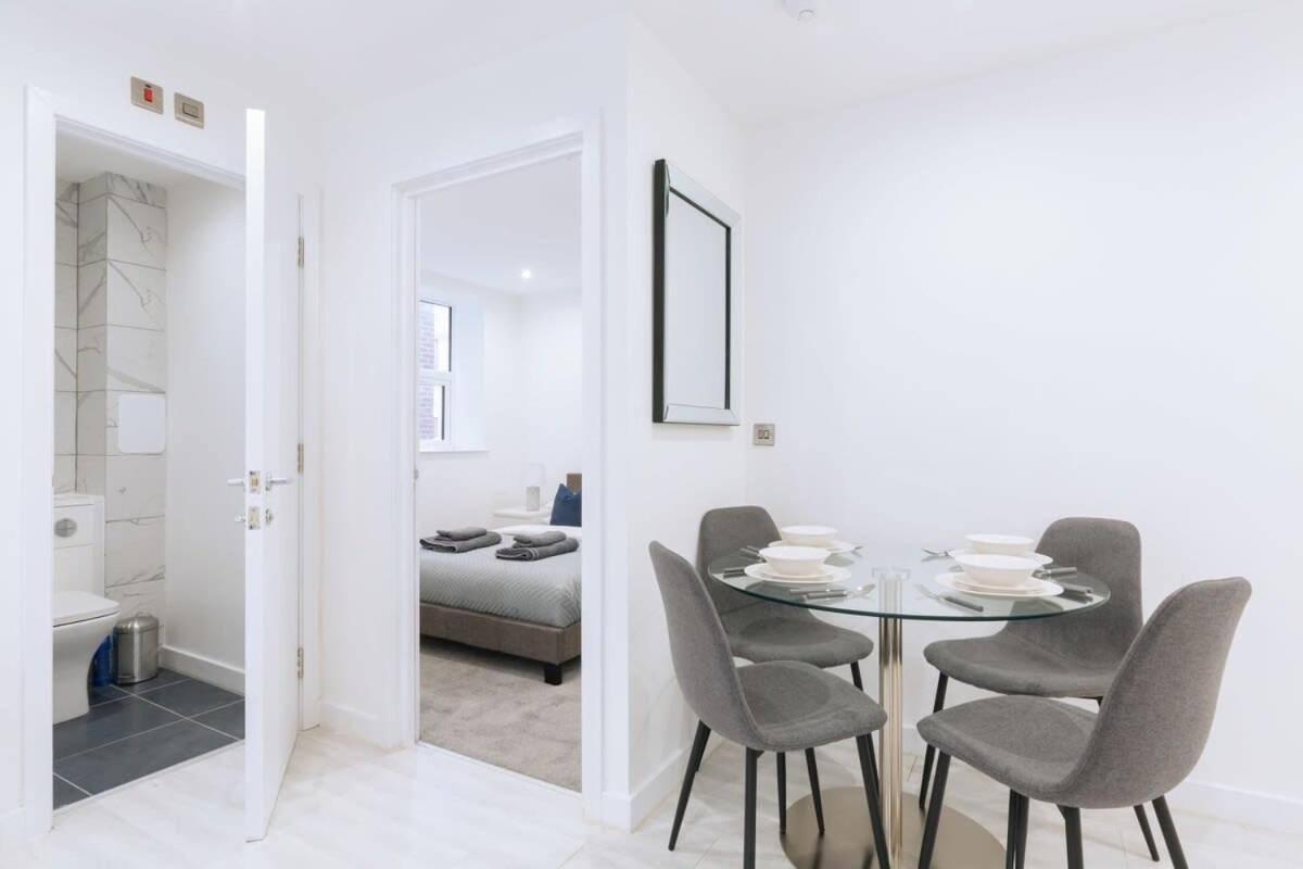 Modern 1 Bedroom Apartment In Central Ipswich Eksteriør billede